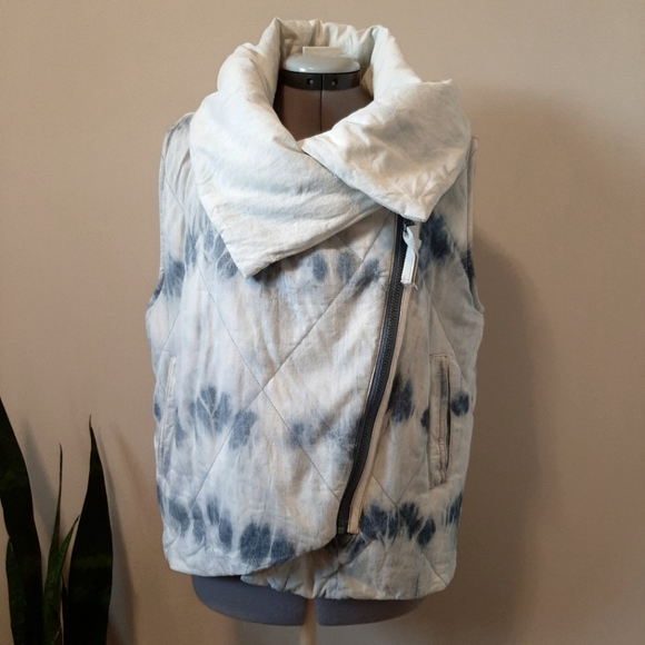 We The Free Just A Little Puffer Vest - Picture 4 of 7